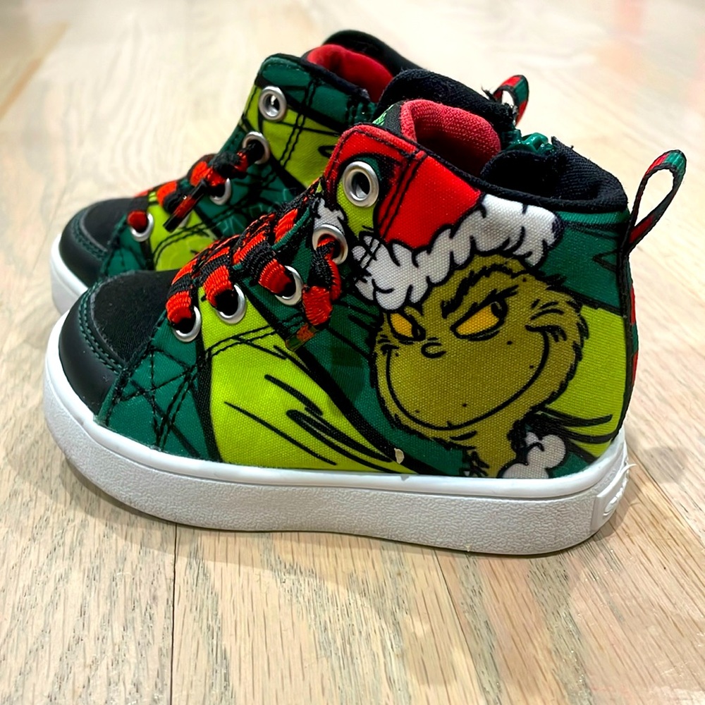 Toddler: Christmas - The GRINCH Sneaker!